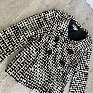 Pendleton double breasted houndstooth jacket. Petite size 10.